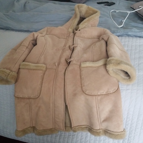Coat - Picture 5 of 6